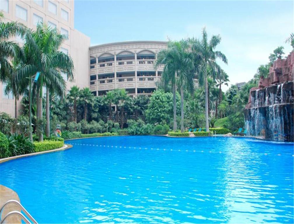 Dongguan Oyc Crown Prince Hotel Exterior photo