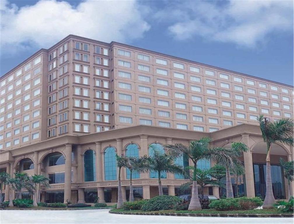 Dongguan Oyc Crown Prince Hotel Exterior photo