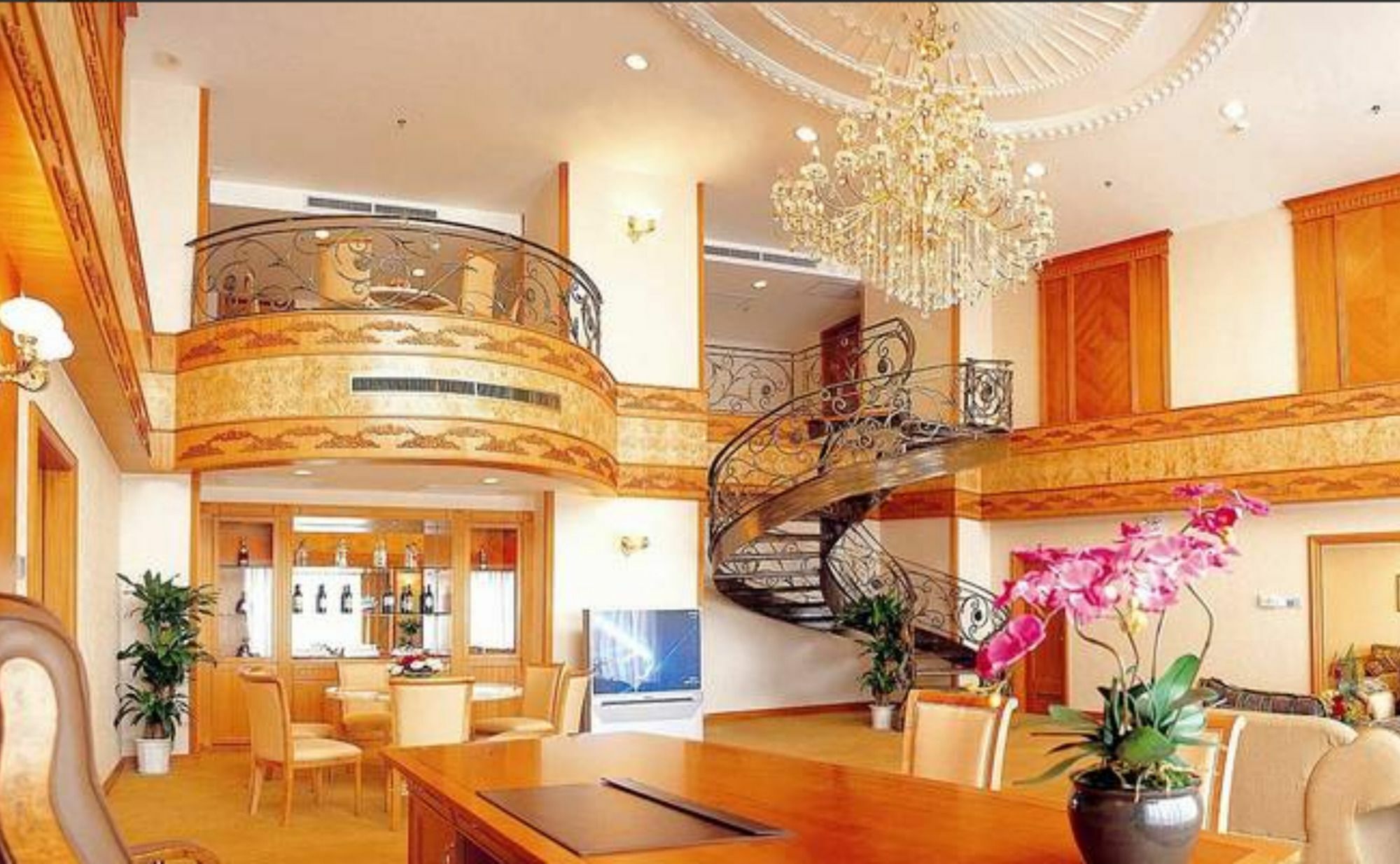 Dongguan Oyc Crown Prince Hotel Exterior photo